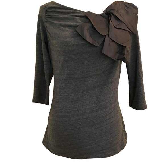 Deletta Tops - Deletta Anthropologie Gray Ruffle Top - Small